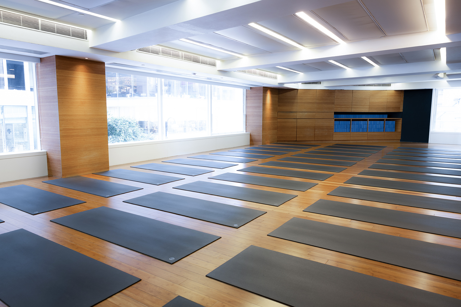 PURE Yoga - 泛海大廈