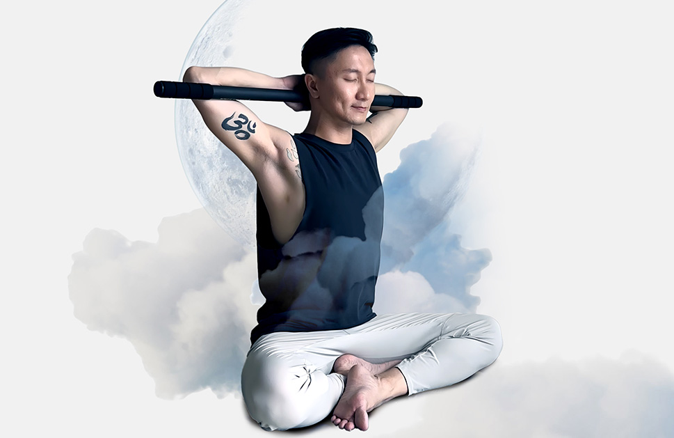 深度放鬆: 瑜伽棒療癒工作坊 ，由 Mikey Ki 指導