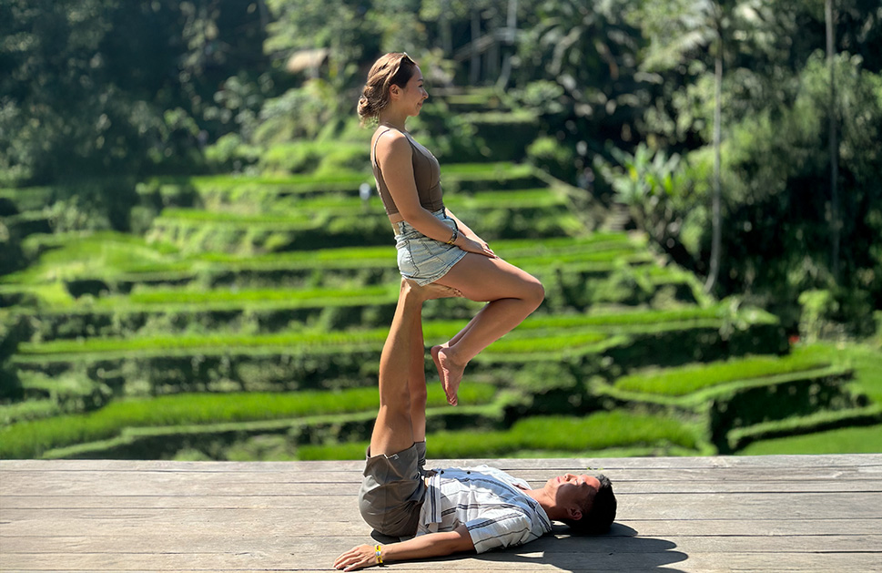 擁抱自然 回歸峇里島 ，由 Michael Chan 與 Natalie Sung 帶領